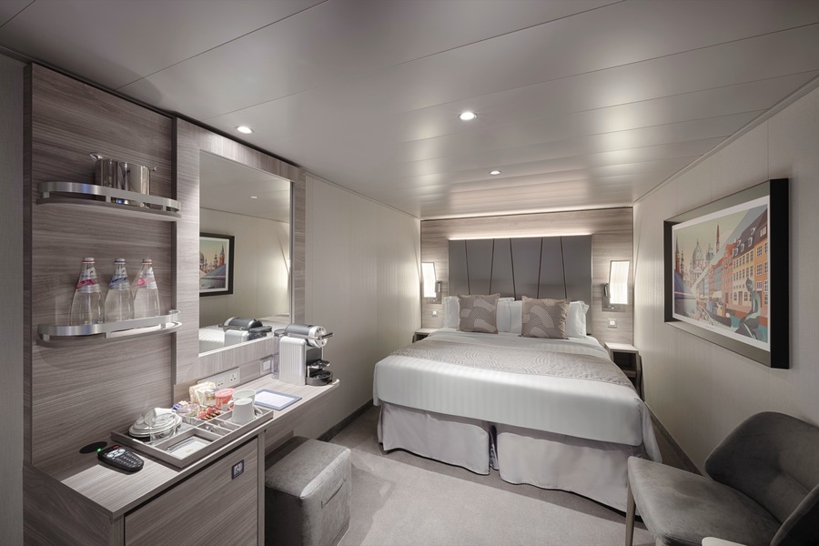 MSC Cruises MSC World America MSC Yacht Club Interior Suite ©MSC Rights, Ivan Sarfatti 3.jpg